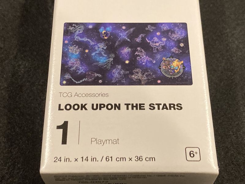 WCS2023 ラバープレイマット 星を見てピカチュウ LOOK UPON THE STARS 海外版
